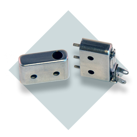 Boîtiers de connectique en inox embouti